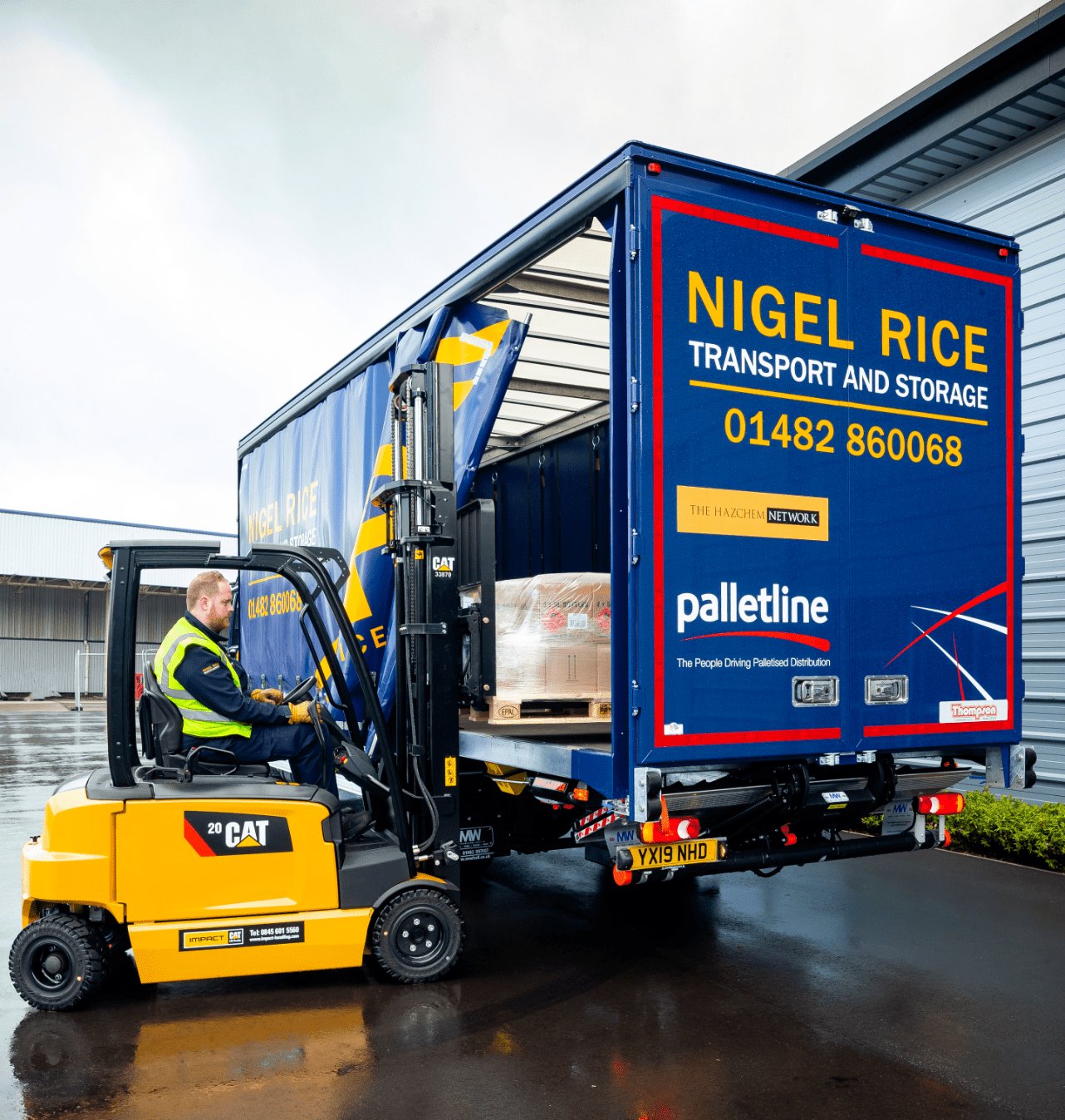 Haulage Company Hull, Transport and Distribution Hull, Pallet Shipment Hull